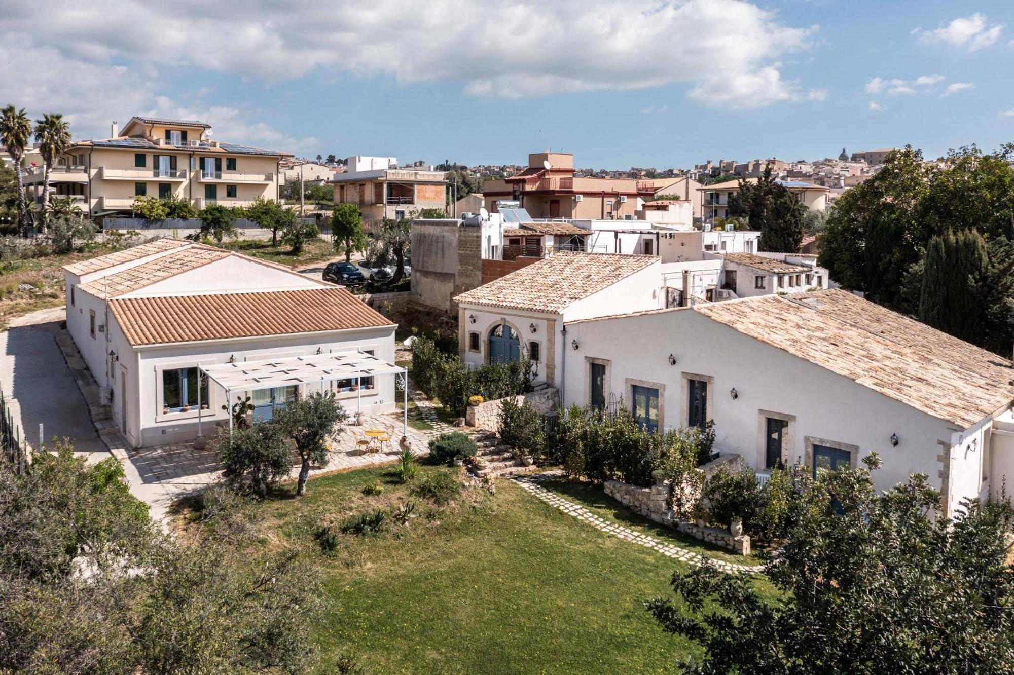 Michael Garden Bed & Breakfast Noto Exterior foto