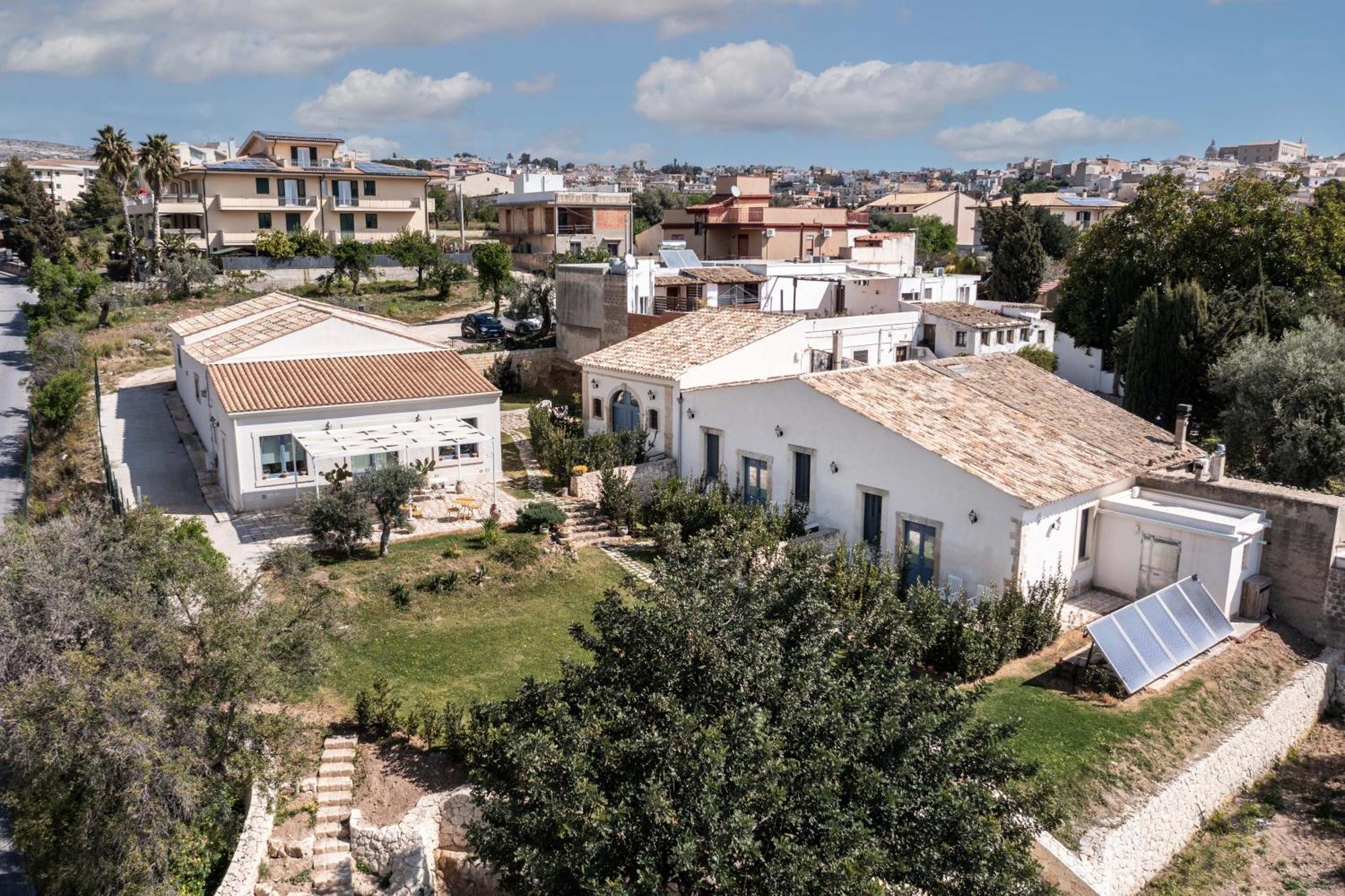 Michael Garden Bed & Breakfast Noto Exterior foto